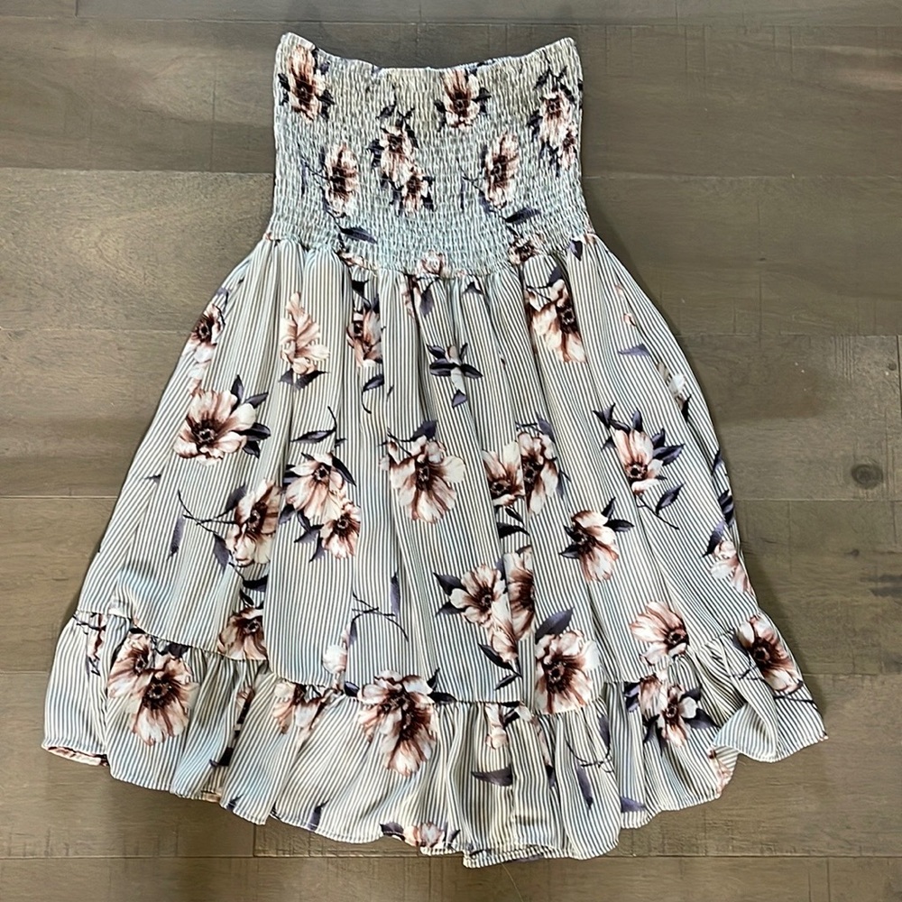 Floral strapless mini dress